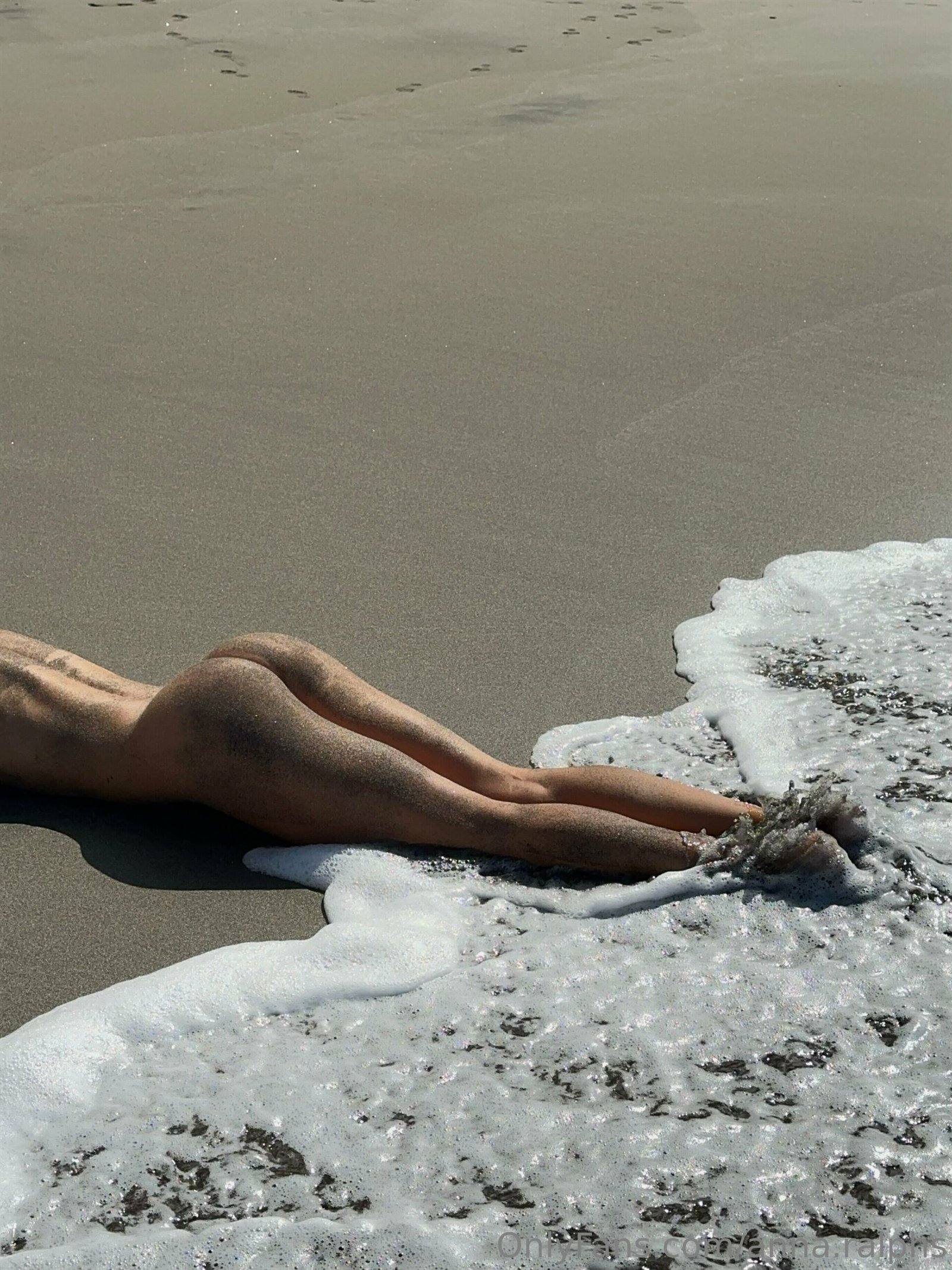 Anna Ralphs Naked in Beach Onlyfans Leaked (7)