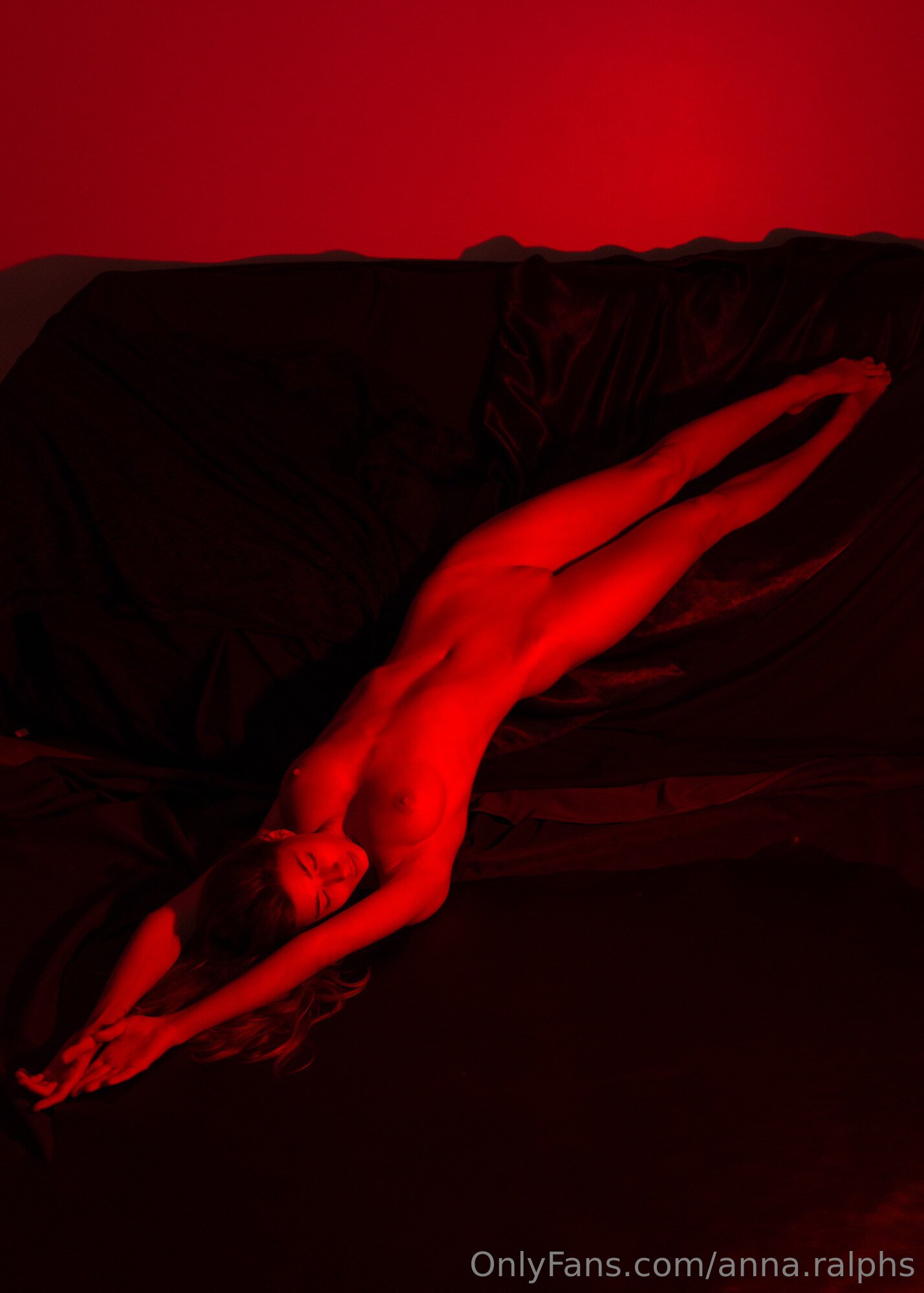 Anna Ralphs Red Light Naked Images Onlyfans Leaked (23)