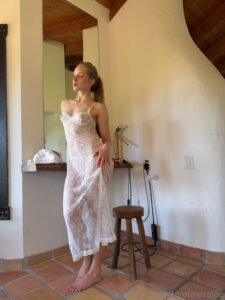Read more about the article Caroline Zalog See Through White Dress Images Onlyfans Leaked