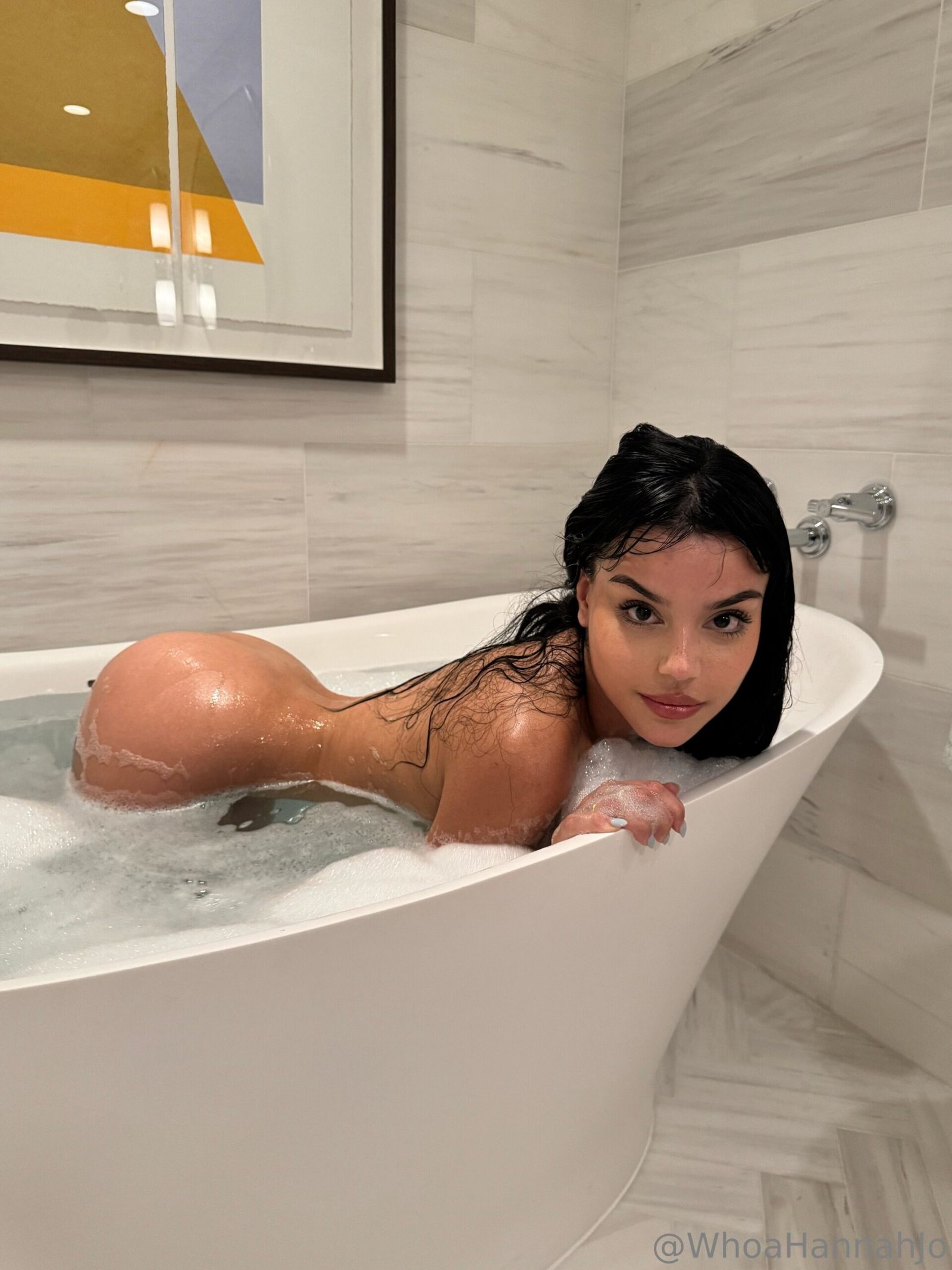 Whoahannahjo Nude in Bathtub Onlyfans Leaked Images (1)