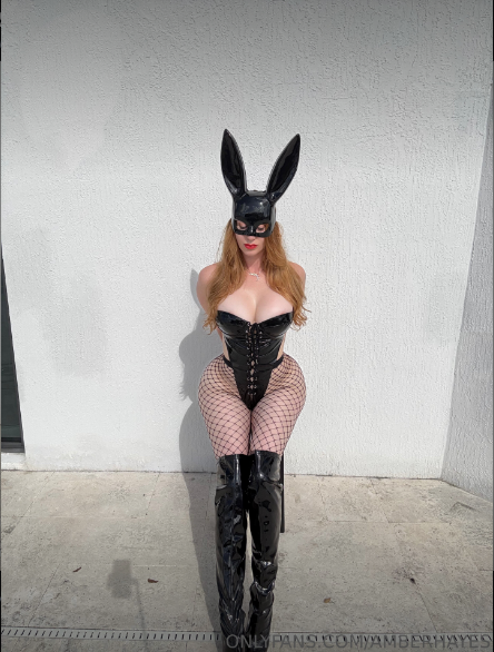 Amber Hayes Playboy Onlyfans Images Leaked (3)