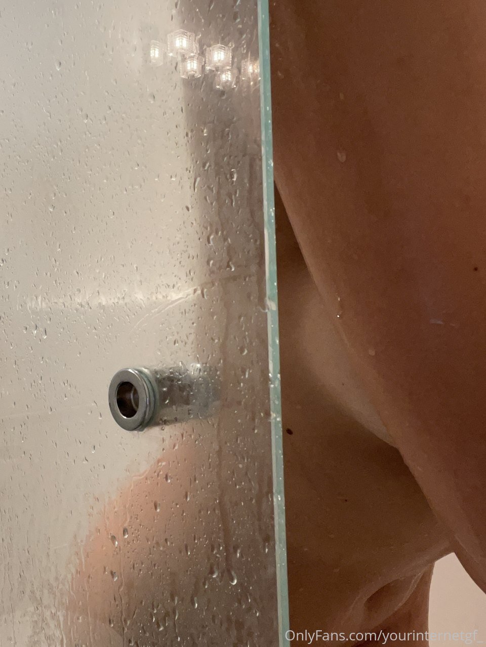 Milynn Sarley Naked in Shower Onlyfans Images Leaked (8)