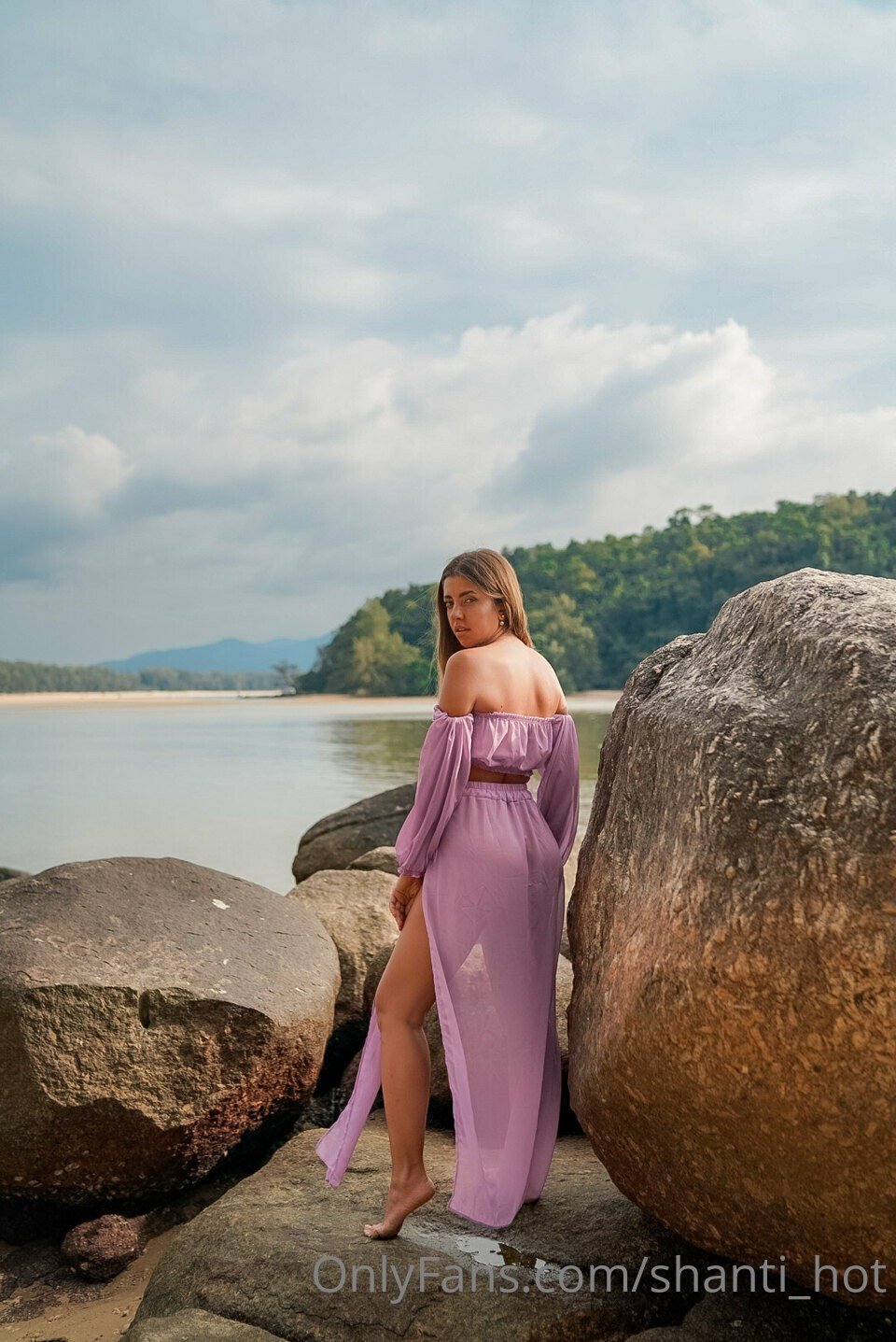 Shanti hot Beach Side Nude Onlyfans Images Leaked (22)