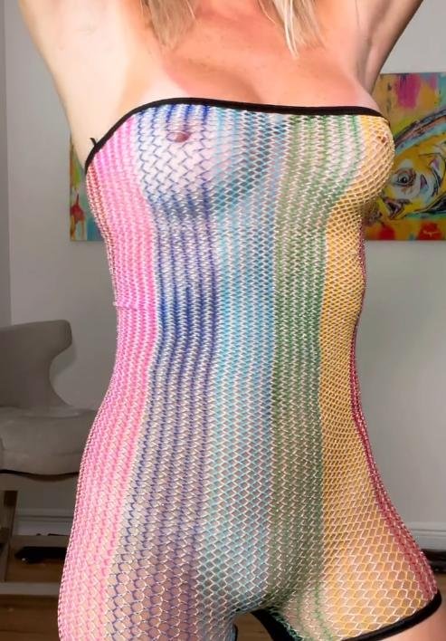Vicky Stark Colorful Neon Dress Try On Onlyfans Images Leaked (1)