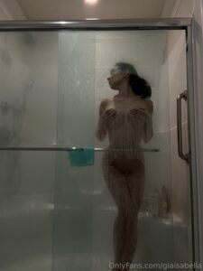 Read more about the article Gia Isabella Naked in Shower Onlyfans Images Leaked