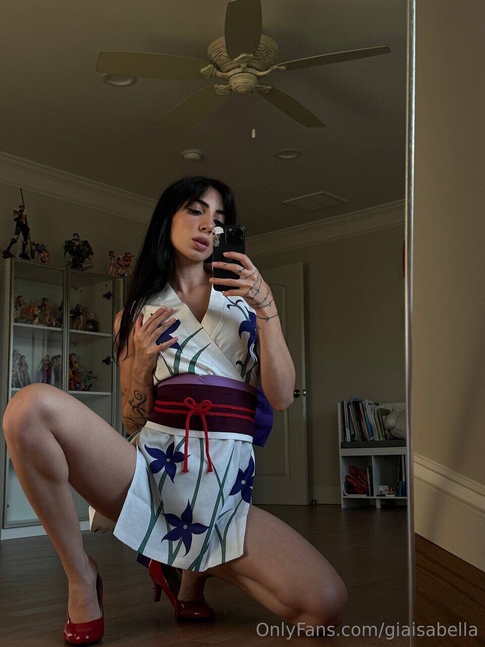 Gia Isabella Wano Robin Cosplay Onlyfans Images Leaked (2)