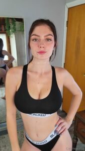 Read more about the article Makoshake Blacked Lingerie Set Onlyfans Images Leaked