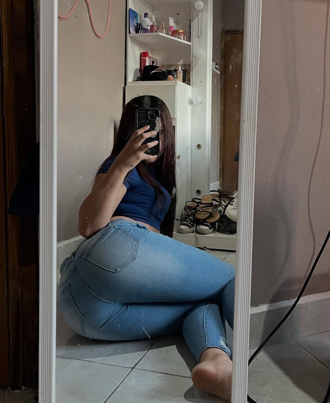 Read more about the article Sio_gpe Ass in Tight Jeans Onlyfans Images Leaked