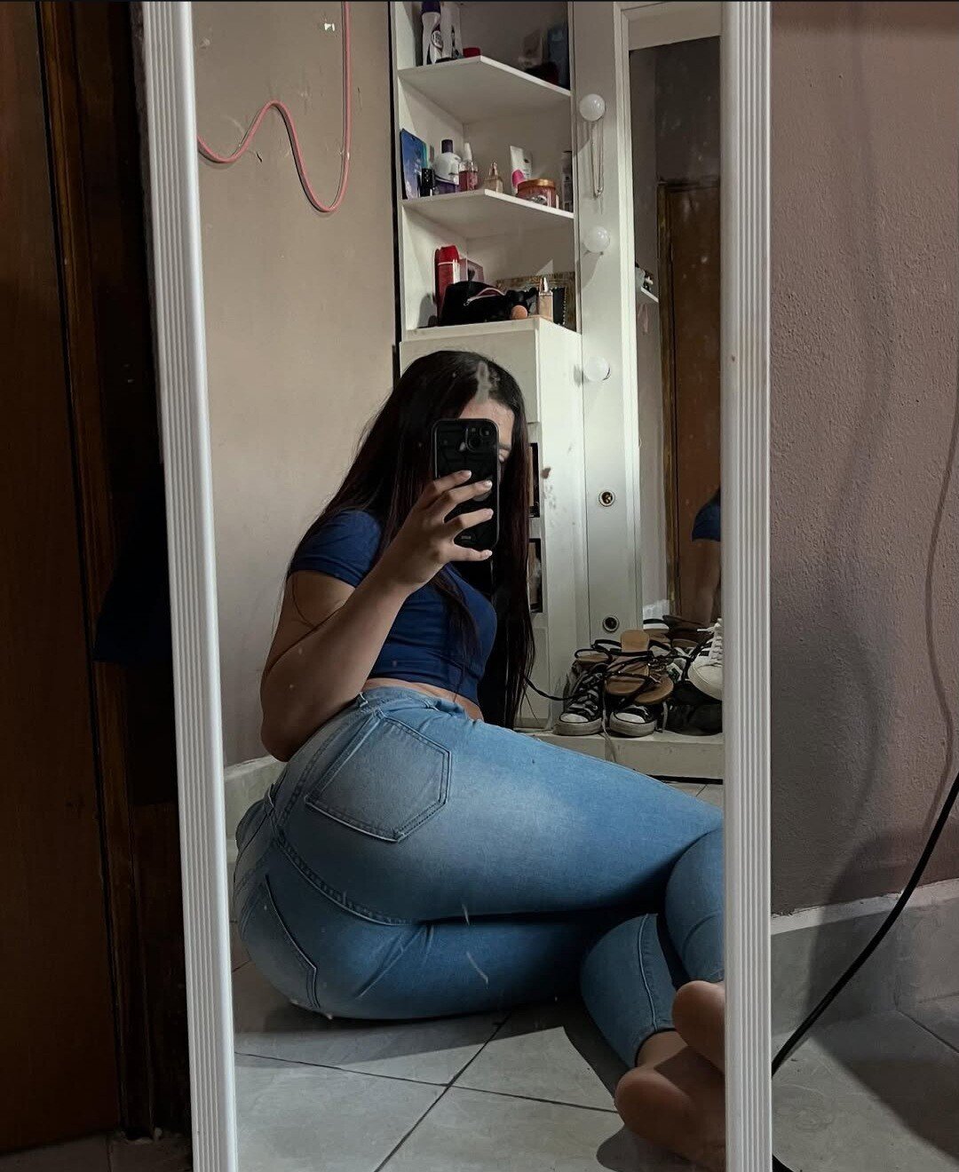 Sio gpe Ass in Tight Jeans Onlyfans Images Leaked (3)